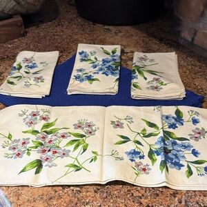 Floral Print Napkin Set 4